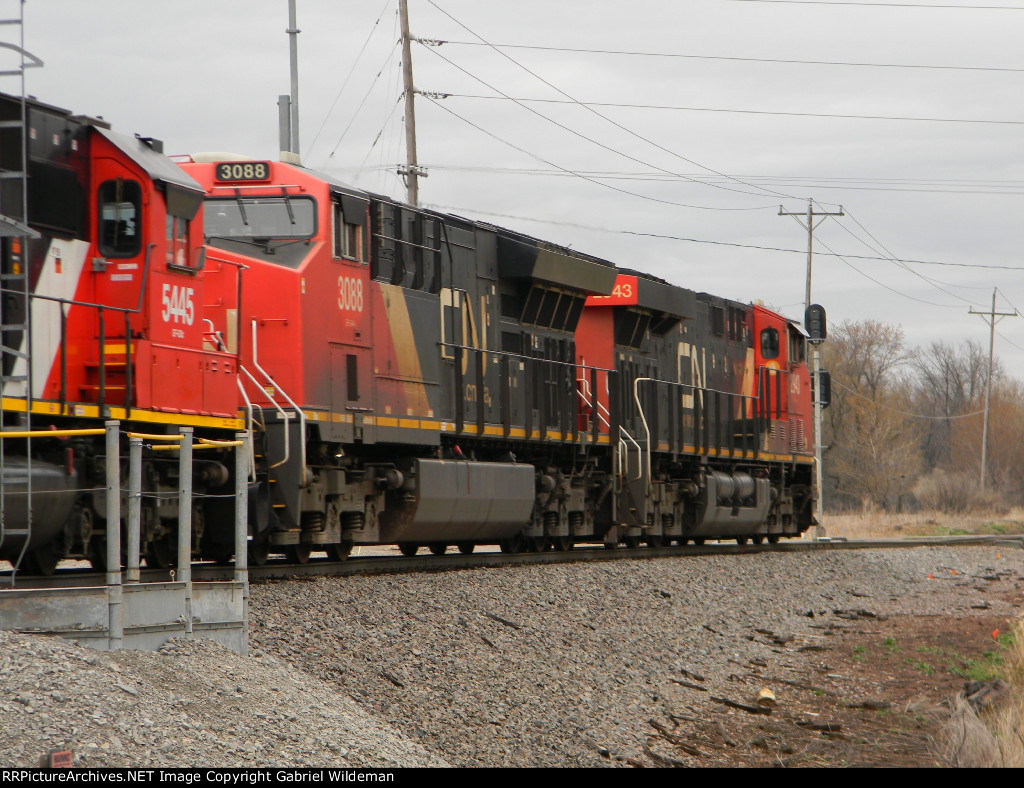 CN 3088 & CN 2943 